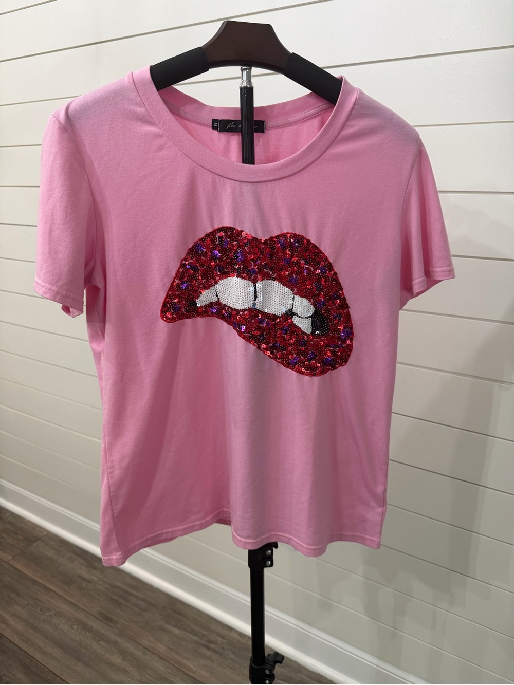 Sequin Lip Graphic Pink Women’s Tee